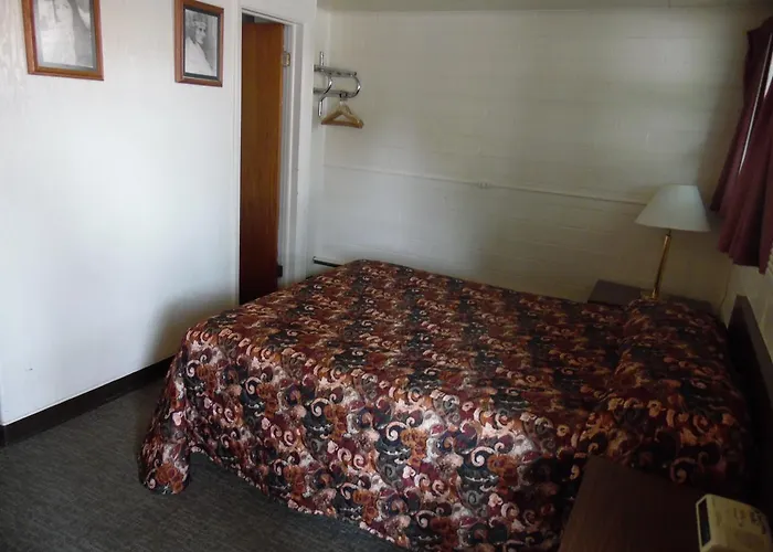 Yellowstone Motel 5*